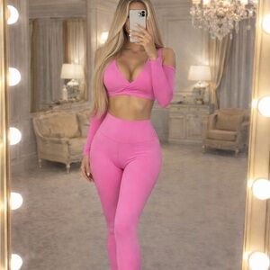 Hollywood Pink Cutout Activewear legging